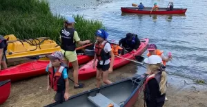 UKS PlessWave zaprasza dzieci na pkolonie nad jeziorem