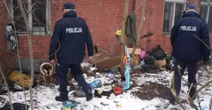 Kontrola pustostanów przez policjantów - 01.2016