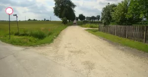 Ulica Cmentarna w Górze - 06.2017
