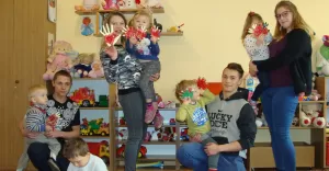 Walentynkowe serca - spotkanie uczniów PZS 1 z dziećmi z Ochronki przy Parafii Podwyższenia Krzyża Św. - 13.02.2017