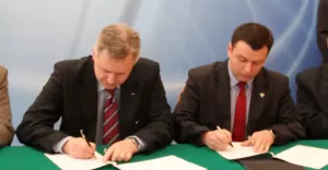 Podpisanie porozumienia między Powiatem Pszczyńskim a Jastrzębską Spółka Węglową SA - 16.04.2012
