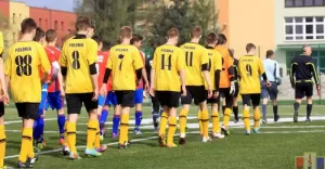 Juniorzy: MKS Iskra Pszczyna - KP Polonia Łaziska Górne 12.04.2014