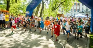 XVI Biegi "W parku" - start i na trasie - 22.04.2018 r.